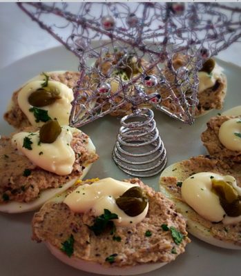 Stuffed Eggs with Creamy Tuna